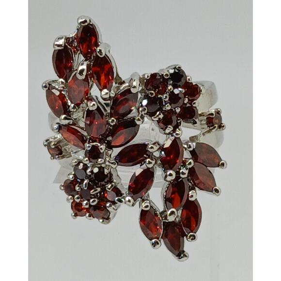 Vintage Ring Size 7.75 Silver Tone White Gold GP Red Garnet CZ Cluster Cocktail - Picture 2 of 10
